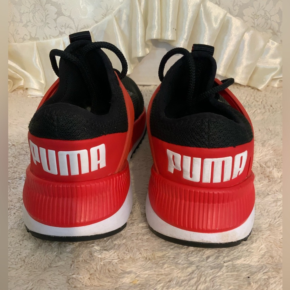 PUMA - Picture 5 of 7